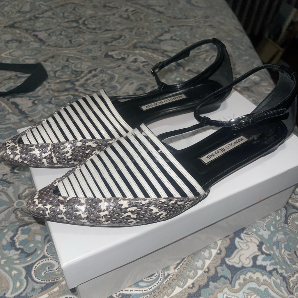 Manolo Blahnik Black Carolyne 50 Flats